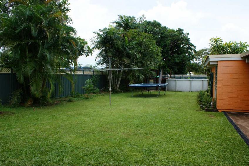 201102162223110.img00108.jpg?property1Page=2&property_id=2