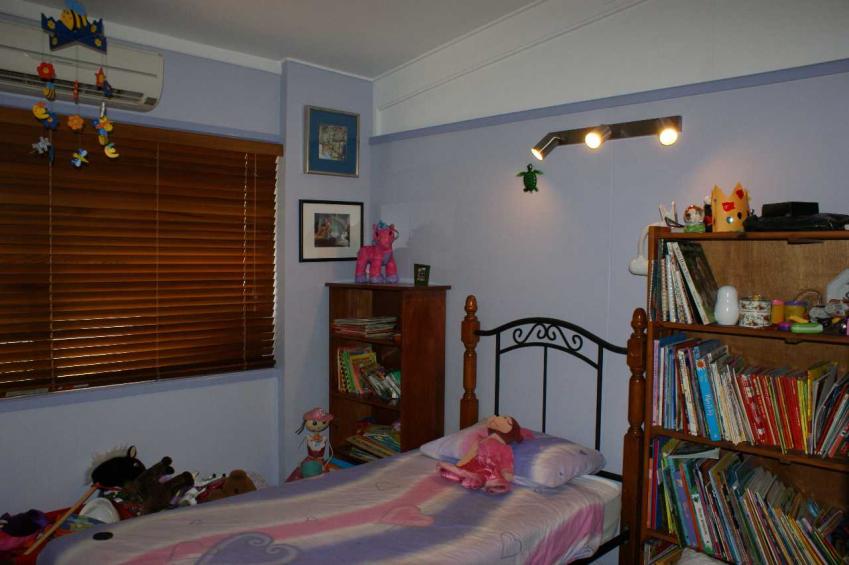 201102162223110.img00112.jpg?property1Page=2&property_id=2